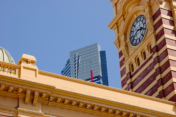 Flinders Street Station & Eureka Tower - Melbourne - Victoria